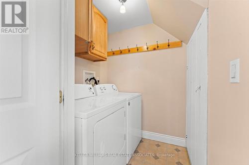 19 Badenoch Street, Puslinch, ON - Indoor Photo Showing Laundry Room