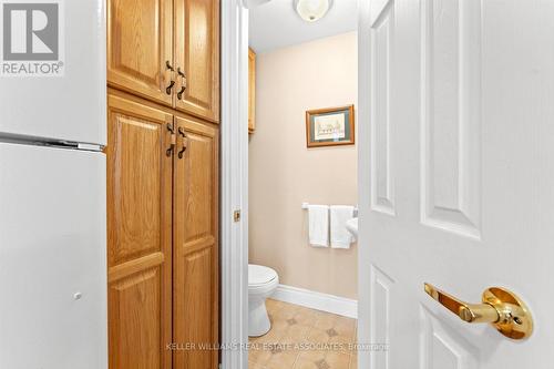 19 Badenoch Street, Puslinch, ON - Indoor Photo Showing Bathroom