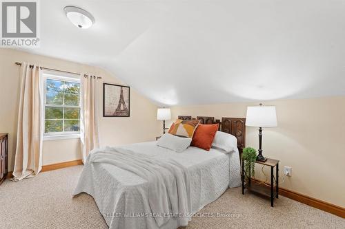 19 Badenoch Street, Puslinch, ON - Indoor Photo Showing Bedroom