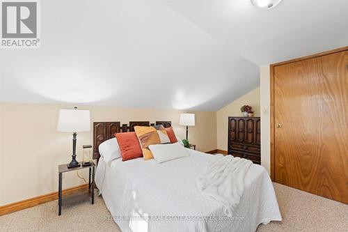 19 Badenoch Street, Puslinch, ON - Indoor Photo Showing Bedroom