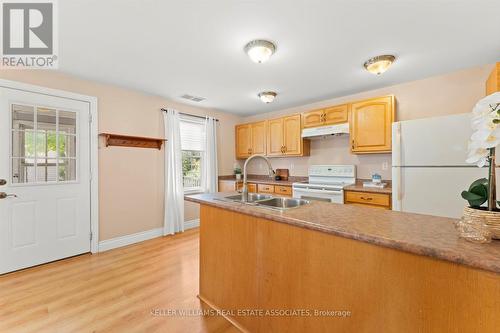 19 Badenoch Street, Puslinch, ON - Indoor Photo Showing Kitchen With Double Sink