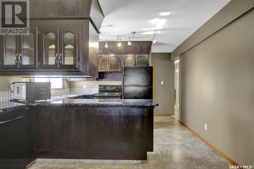 161 Mcmurchy Avenue, Regina, SK - Indoor Photo Showing Kitchen