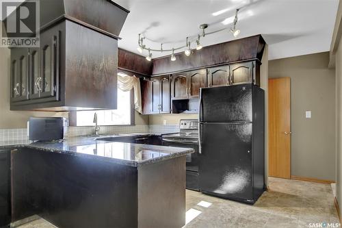 161 Mcmurchy Avenue, Regina, SK - Indoor Photo Showing Kitchen