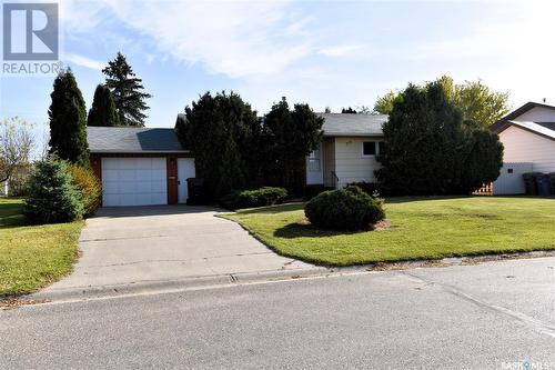 319 4Th Street N, Nipawin, SK - Outdoor With Facade