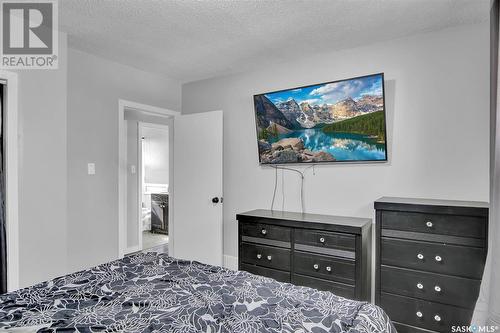 59 Laird Street, Regina, SK - Indoor Photo Showing Bedroom