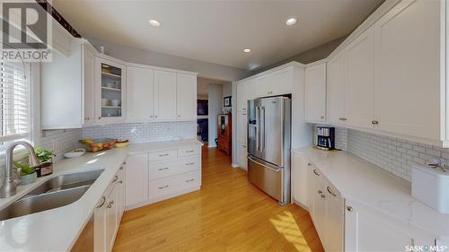 3360 Windsor Park Crescent, Regina, SK - Indoor Photo Showing Kitchen With Double Sink With Upgraded Kitchen