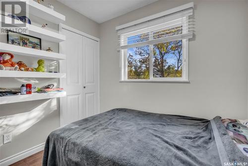 5823 Keffner Bay, Regina, SK - Indoor Photo Showing Bedroom