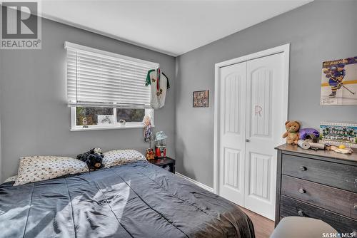 5823 Keffner Bay, Regina, SK - Indoor Photo Showing Bedroom