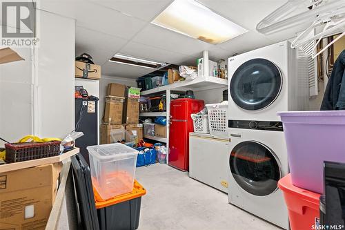 204 3Rd Street E, Watrous, SK - Indoor Photo Showing Laundry Room