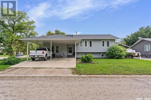 204 3Rd Street E, Watrous, SK - Outdoor With Deck Patio Veranda