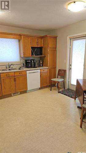 250 Mount Royal Place, Regina, SK - Indoor Photo Showing Kitchen With Double Sink