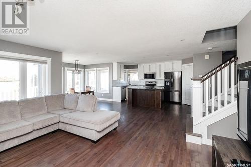 134 Herauf Street, Balgonie, SK - Indoor Photo Showing Living Room