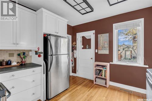 2229 Winnipeg Street, Regina, SK - Indoor Photo Showing Kitchen