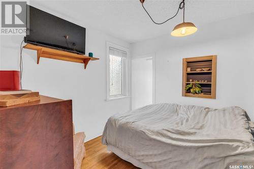 2229 Winnipeg Street, Regina, SK - Indoor Photo Showing Bedroom