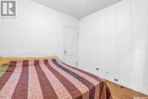 2229 Winnipeg Street, Regina, SK - Indoor Photo Showing Bedroom