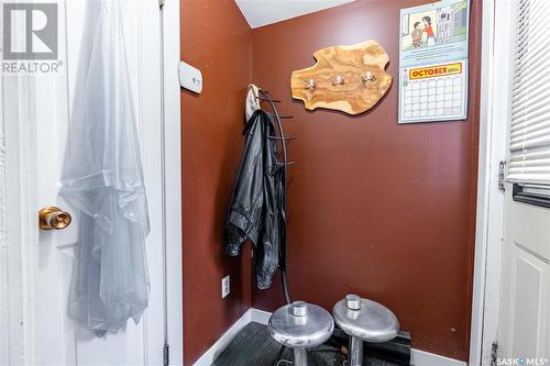 2229 Winnipeg Street, Regina, SK - Indoor