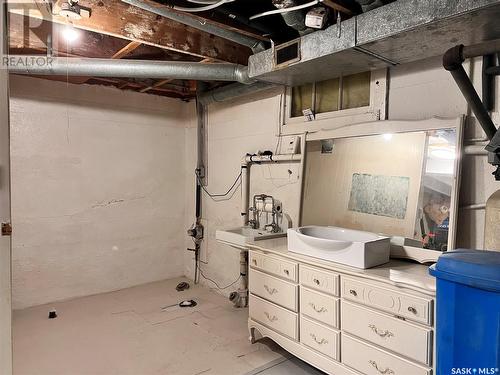 405 3Rd Street E, Wynyard, SK - Indoor Photo Showing Basement