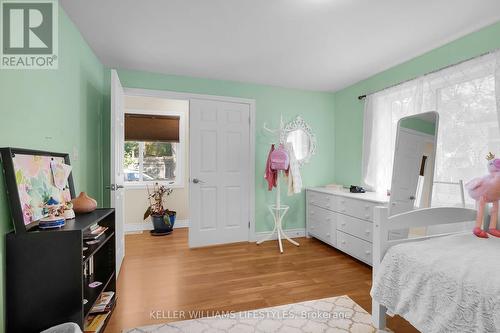 142 Hale Street, London, ON - Indoor Photo Showing Bedroom