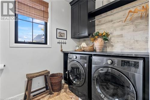 63 Regency Drive, Clifford, ON - Indoor Photo Showing Laundry Room