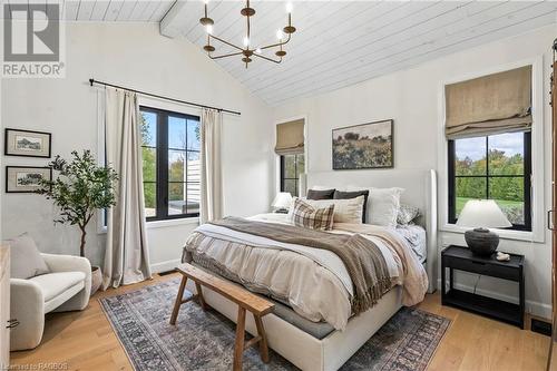 63 Regency Drive, Clifford, ON - Indoor Photo Showing Bedroom