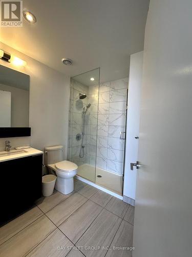 4702 - 898 Portage Parkway, Vaughan, ON - Indoor Photo Showing Bathroom