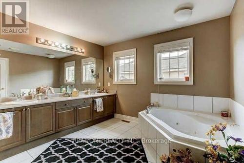 315 Flamingo Road, Vaughan, ON - Indoor Photo Showing Bathroom