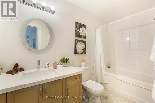 42 Ruby Crescent, Orillia, ON - Indoor Photo Showing Bathroom