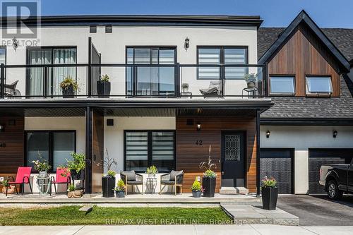 42 Ruby Crescent, Orillia, ON - Outdoor With Balcony With Facade