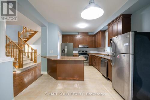 108 Winterberry Boulevard, Thorold, ON - Indoor Photo Showing Kitchen