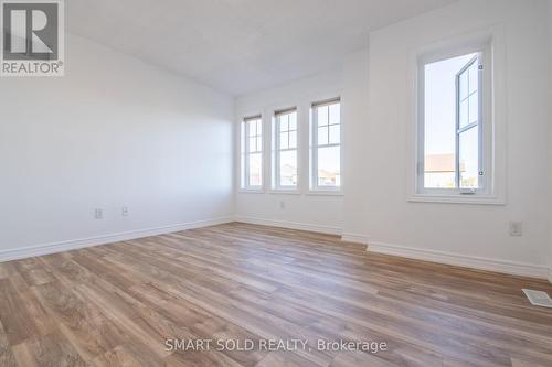 108 Winterberry Boulevard, Thorold, ON - Indoor Photo Showing Other Room