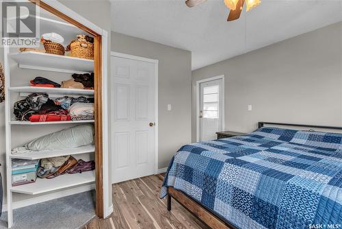 256 Woodland Avenue, Buena Vista, SK - Indoor Photo Showing Bedroom