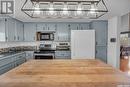 256 Woodland Avenue, Buena Vista, SK  - Indoor Photo Showing Kitchen 