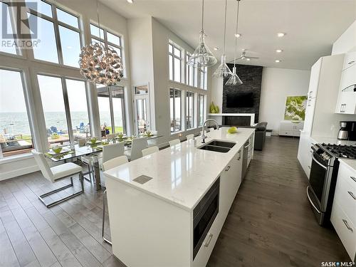 620 Lakeshore Drive, Meota, SK - Indoor Photo Showing Kitchen With Double Sink With Upgraded Kitchen