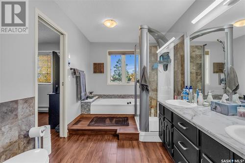 22 Chemin Bellevue Road, Battleford, SK - Indoor Photo Showing Bathroom