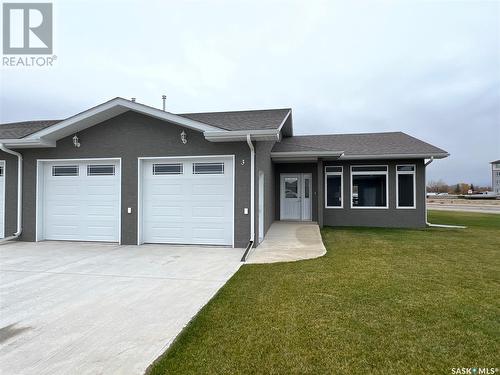 3 2330 Morsky Drive, Estevan, SK - Outdoor