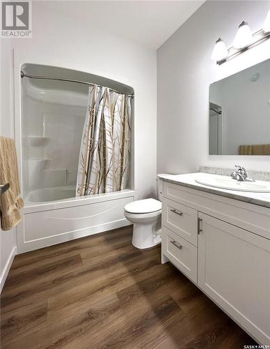 3 2330 Morsky Drive, Estevan, SK - Indoor Photo Showing Bathroom