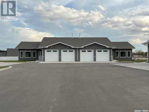 3 2330 Morsky Drive, Estevan, SK - Outdoor