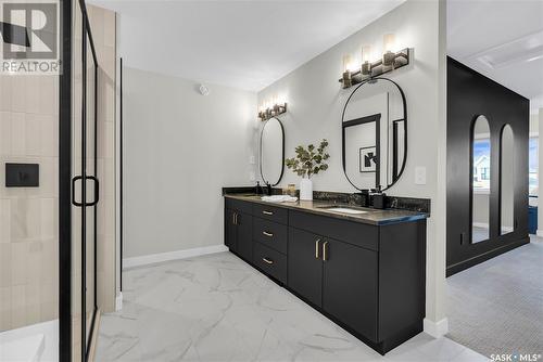 672 Pepper Bend, Saskatoon, SK - Indoor Photo Showing Bathroom