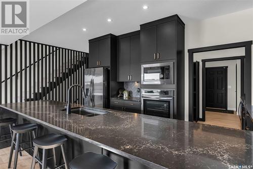 672 Pepper Bend, Saskatoon, SK - Indoor Photo Showing Kitchen With Double Sink With Upgraded Kitchen