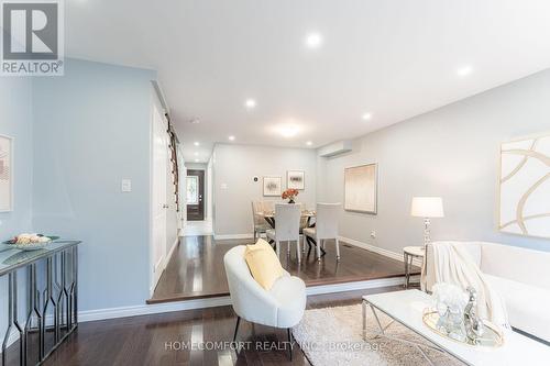 15 Sandy Haven Drive, Toronto, ON - Indoor Photo Showing Other Room