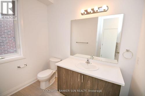 3 Gateway Drive, Barrie, ON - Indoor Photo Showing Bathroom