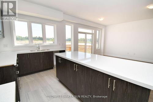 3 Gateway Drive, Barrie, ON - Indoor Photo Showing Kitchen With Double Sink