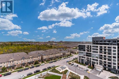 1004 - 3200 William Colton Avenue, Oakville, ON - Outdoor With View