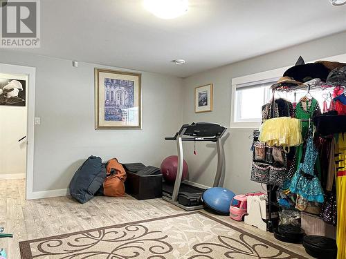 102 Mcgraw Court, Penticton, BC - Indoor Photo Showing Gym Room