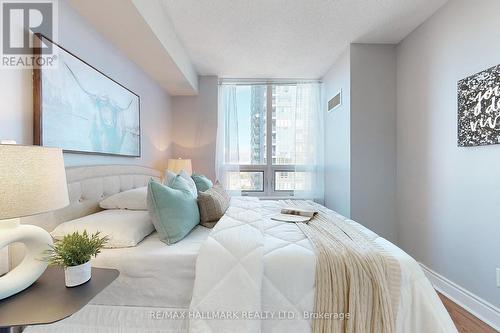 1313 - 15 Greenview Avenue, Toronto, ON - Indoor Photo Showing Bedroom