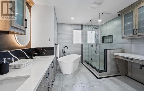 12 Glenayr Gate, Whitby, ON - Indoor Photo Showing Bathroom