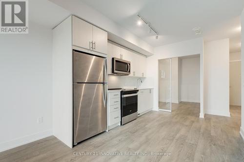 1209 - 2550 Simcoe Street N, Oshawa, ON - Indoor Photo Showing Kitchen With Stainless Steel Kitchen