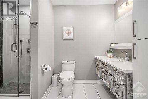 195 Besserer Street Unit#2706, Ottawa, ON - Indoor Photo Showing Bathroom