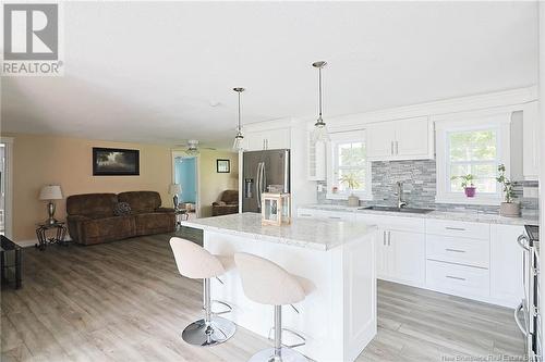 940 Pleasant Drive, Minto, NB - Indoor Photo Showing Kitchen With Upgraded Kitchen