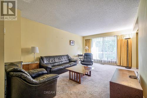 3 Dailing Gate, Toronto, ON - Indoor Photo Showing Living Room